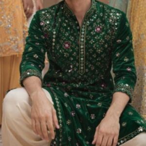 Hariyali Noor Velvet Silk Kurta Set – Emerald Green with Hand-Embroidered Mirror Work